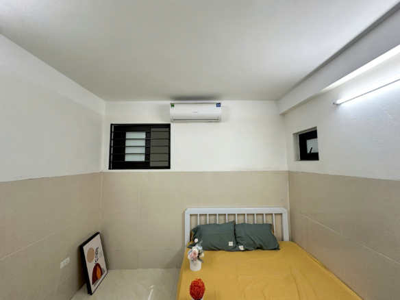 HR32 – 136 Cầu Diễn