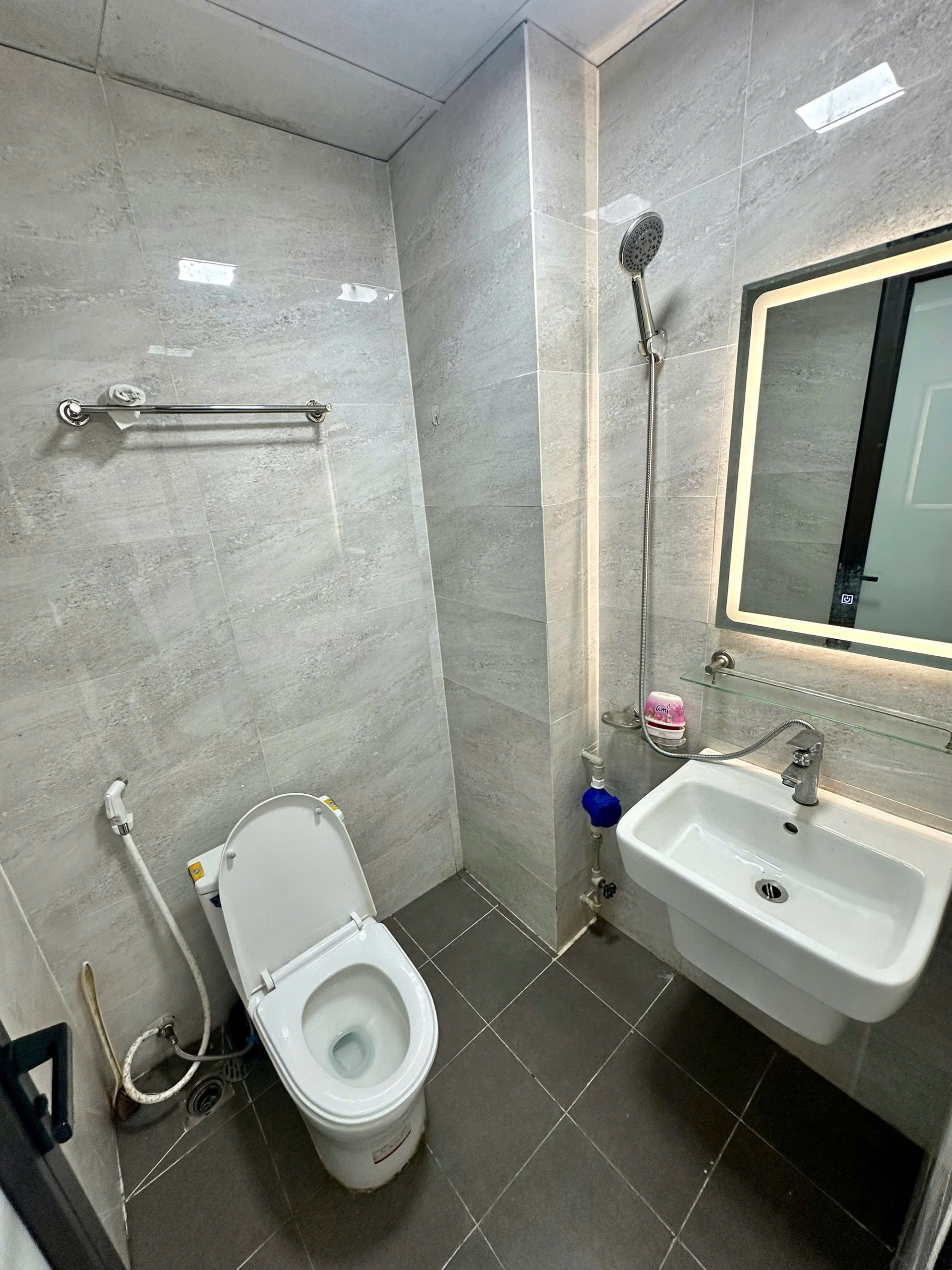 z6909992310853_4d027c11f034a5cc4c2e0866de9abcd4 HR32 – 495. Xuân Đỉnh