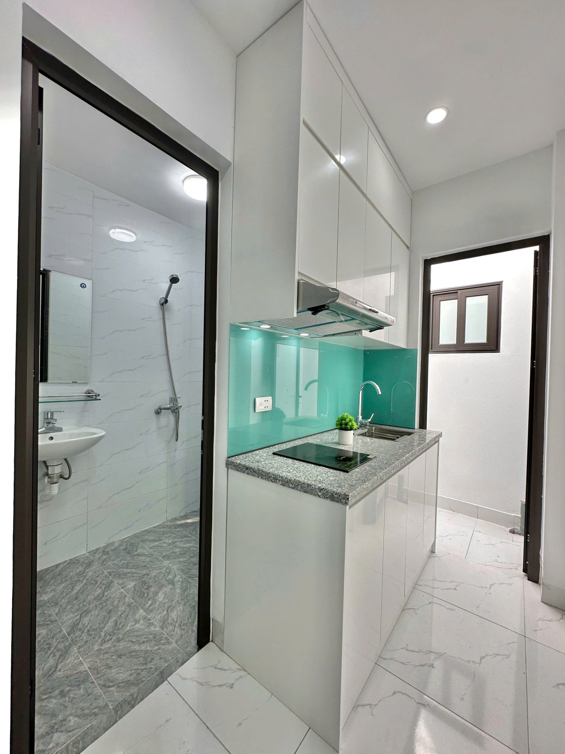 z7923374107573_94b3ccf45aaf3d2d652a092bffdeaf35 TH0005 – 23 Xuân La, Tây Hồ
