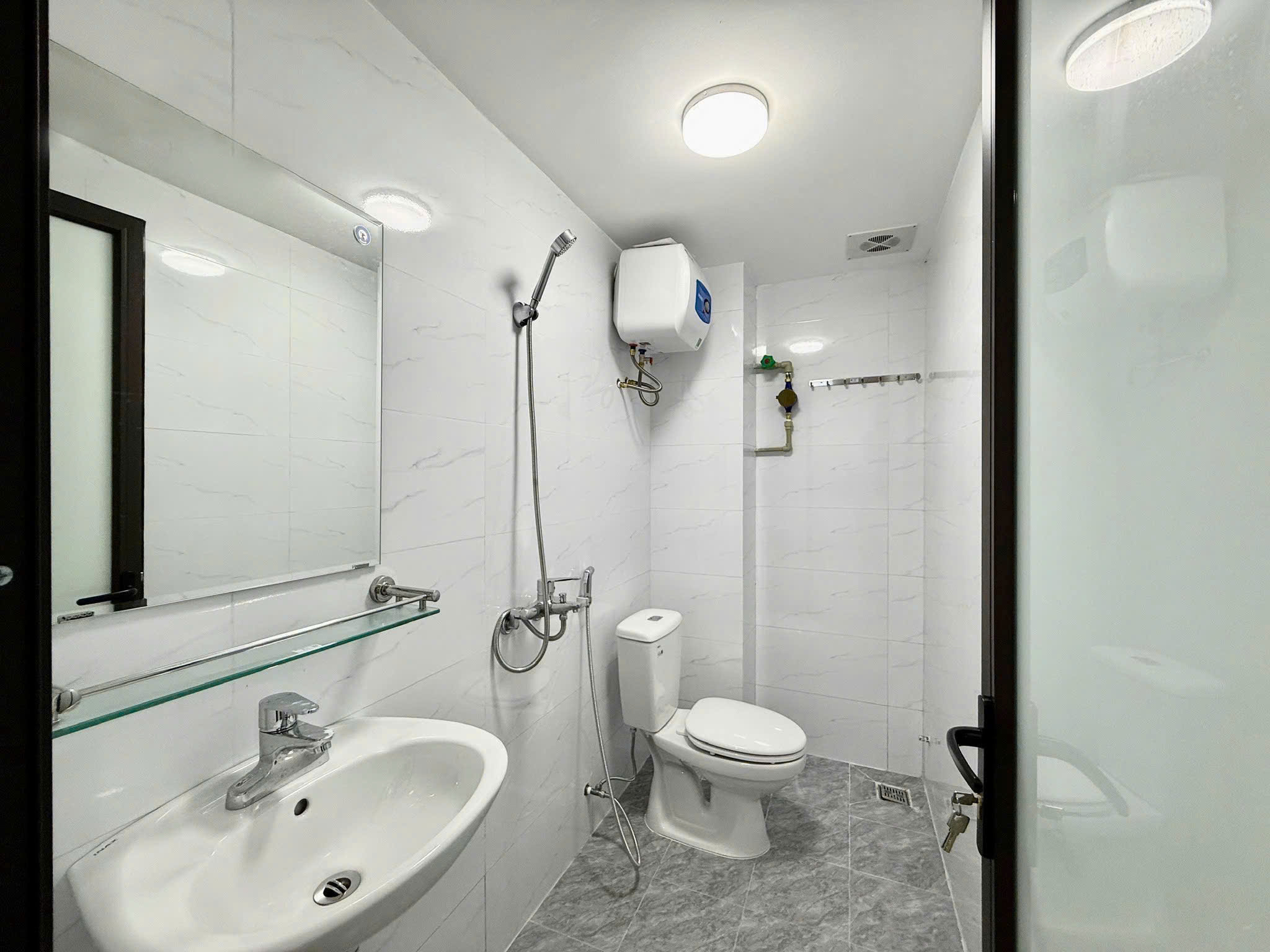 z7923374832902_235597cfe2fa020a4617991bb03f2ac6 TH0005 – 23 Xuân La, Tây Hồ