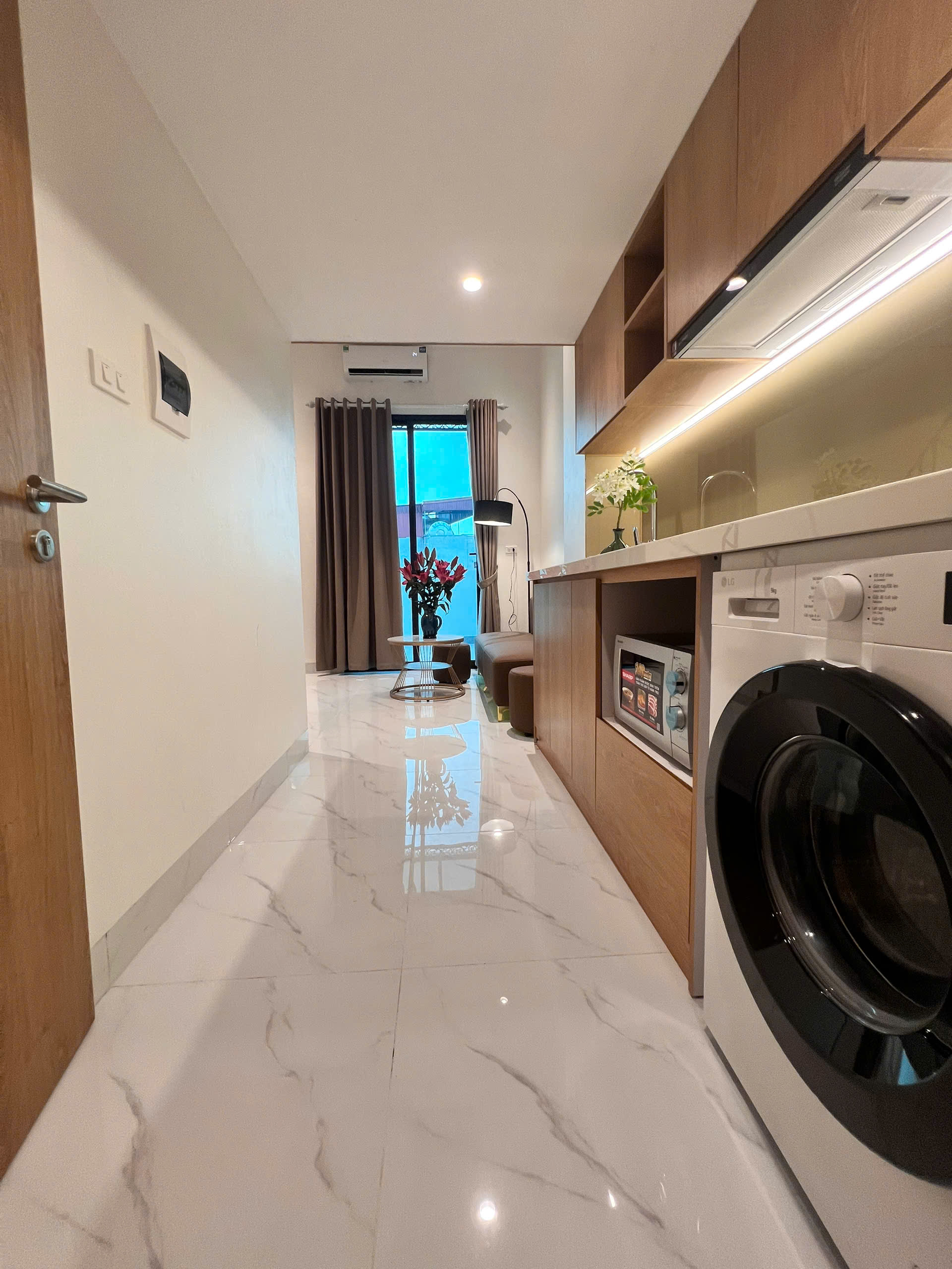 z7957360681366_3573fefc55c54d0275ac1eefa8c848d3 CG0021 – 90. Hoàng Ngân