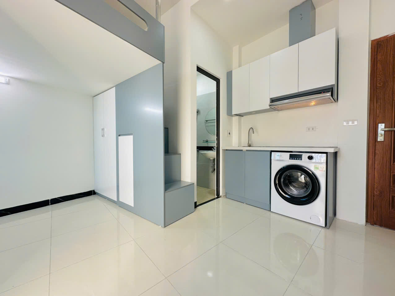 z7968461857959_49608cd59bd9117ddb8fdf36c7989b16 HR44 – 47. Nguyễn Đức Cảnh