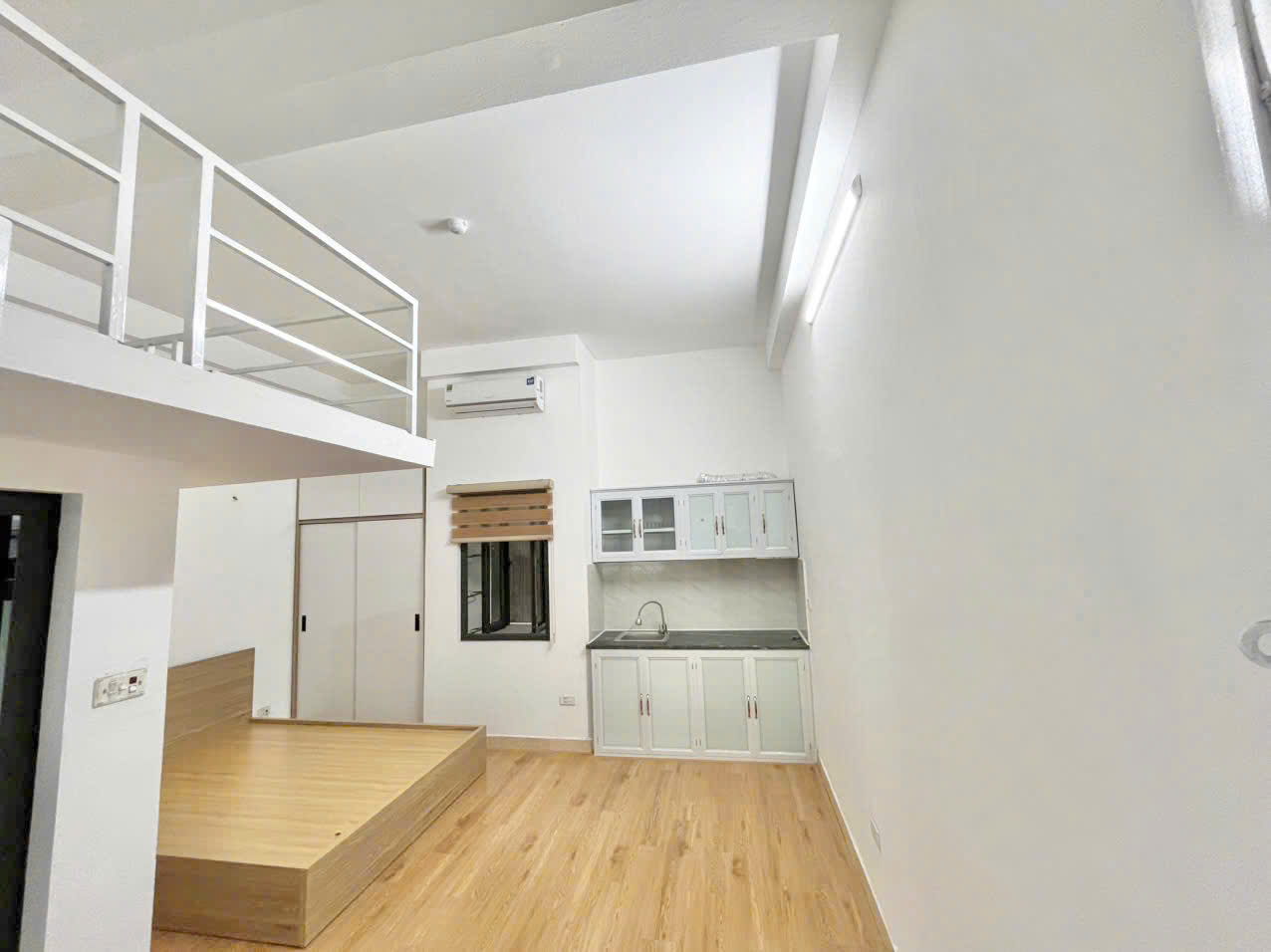 z7994635349861_35d3eb9078639438f82291b5f2861d58 HR49 – 268. Phạm Văn Đồng